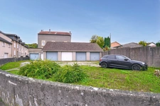 IDÉAL INVESTISSEURS – ENSEMBLE IMMOBILIER + 7 GARAGES À MONT-SAINT-MARTIN
