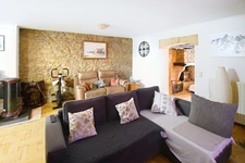 BELLE MAISON DE VILLAGE 200M2 - TERRAIN 6 ARES - GRAND GRENIER AMENAGEABLE DE 110M2 - 2 GARAGES 4 VOITURES
