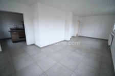 BELLE MAISON INDIVIDUELLE PLAIN PIED SURELEVE - 5 CHAMBRES - TERRAIN 6 ARES - GARAGE