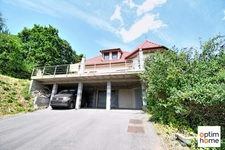 TRES BELLE MAISON INDIVIDUELLE - 4 CHAMBRES - 2 SALLES DE BAIN - 2 GARAGES - TERRAIN DE 25 ARES