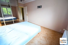 MAISON DE PLAIN PIED SURELEVE - VUE DEGAGEE - TERRAIN 12 ARES 37