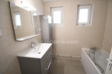 BELLE MAISON INDIVIDUELLE PLAIN PIED SURELEVE - 5 CHAMBRES - TERRAIN 6 ARES - GARAGE