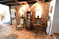 BELLE MAISON DE VILLAGE 200M2 - TERRAIN 6 ARES - GRAND GRENIER AMENAGEABLE DE 110M2 - 2 GARAGES 4 VOITURES