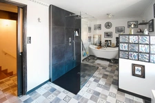 Belle maison de caractère à Lexy, 208m2 + véranda 55m2 + grenier aménageable de 75m2 , terrain plus de 6 ares, garage
