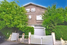 MAISON INDIVIDUELLE 161 M² – 5 CHAMBRES POSSIBLES – GRAND GARAGE 51 M² – QUARTIER PRISÉ LONGWY HAUT