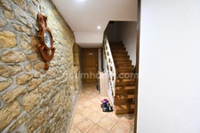 BELLE MAISON DE VILLAGE 200M2 - TERRAIN 6 ARES - GRAND GRENIER AMENAGEABLE DE 110M2 - 2 GARAGES 4 VOITURES