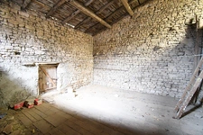 MAISON À RÉNOVER AVEC FORT POTENTIEL – VILLE-AU-MONTOIS