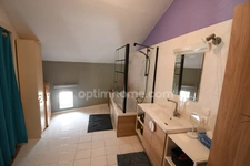 CHARMANTE FERMETTE EN PIERRE 205M2 - GRENIER 30M2 - GRAND GARAGE - TERRAIN DE PRESQUE 9 ARES