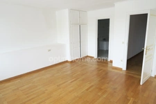 BELLE MAISON DE VILLAGE 200M2 - TERRAIN 6 ARES - GRAND GRENIER AMENAGEABLE DE 110M2 - 2 GARAGES 4 VOITURES