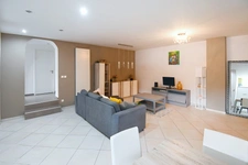 SPACIEUX REZ-DE-CHAUSSÉE AVEC GARAGE, À DEUX PAS DU LUXEMBOURG