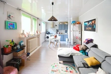 APPARTEMENT DE 71M2 ENVIRON AVEC 3 CHAMBRES AU 1ER ETAGE - CAVE -  PARKINGS