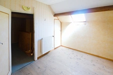 MAISON INDIVIDUELLE AU CALME – 3 CHAMBRES – GARAGE – TERRAIN 6 ARES