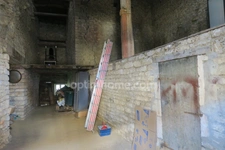 GRANGE DE 250M2 ENVIRON A RENOVER SUR TERRAIN DE 3 ARES 70