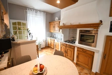MAISON MITOYENNE DE 82 M2 ENV + GRENIER DE 38M2 - GRAND GARAGE DE 40M2- TERRAIN 283M2