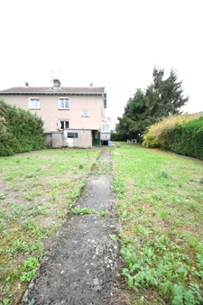 MAISON MITOYENNE DE 82M2 - 3 CHAMBRES - TERRAIN DE PRESQUE 7 ARES - GARAGE - 
