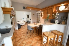 MAISON MITOYENNE DE 82 M2 ENV + GRENIER DE 38M2 - GRAND GARAGE DE 40M2- TERRAIN 283M2