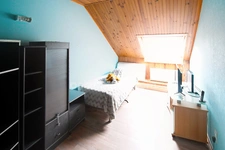 MAISON FAMILIALE 4 CHAMBRES AVEC GARAGE ET JARDIN À LONGWY-HAUT 