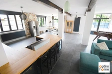 UNE PROPRIÉTÉ DE CARACTÈRE DE 325 M² SUR PLUS DE 35 ARES, AVEC PISCINE ET 11 GARAGES !