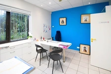 CLINIQUE VÉTÉRINAIRE DE 300 M² SUR TERRAIN DE 1 194 M² – LONGWY