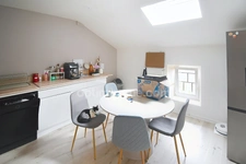 Immeuble de rapport d’environ 338 m² – 4 appartements 