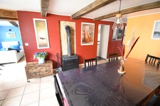 CHARMANTE FERMETTE EN PIERRE 205M2 - GRENIER 30M2 - GRAND GARAGE - TERRAIN DE PRESQUE 9 ARES