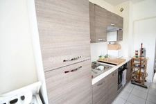 IMMEUBLE DE 4 LOGEMENTS DE 176M2 ENVIRON - TERRAIN - 3 PLACES DE PARKING