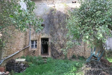 GRANGE DE 250M2 ENVIRON A RENOVER SUR TERRAIN DE 3 ARES 70