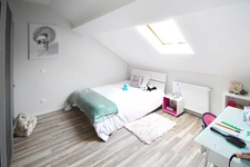MAISON 115 M² HAB. / 130 M² AU SOL – 4 CHAMBRES – JARDIN – HERSERANGE