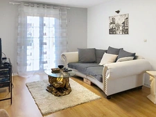 TRES BELLE MAISON PLAIN PIED - TERRAIN 6 ARES 