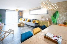 SUPERBE MAISON 6 CHAMBRES – 2 SALLES DE BAIN – GRAND GARAGE – 200 M² – HUSSIGNY-GODBRANGE AVEC VUE IMPRENABLE