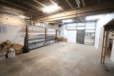 Villerupt – Local commercial de 105 m² ou Possibilité de le transformer en appartement avec grand parking privatif de 150 m²