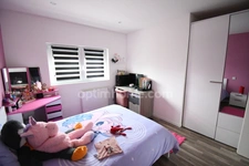 Superbe Maison Familiale Mitoyenne Rénovée en 2019 avec Piscine, Jardin et Prestations Haut de Gamme – Proche Luxembourg