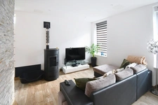 MAISON 115 M² HAB. / 130 M² AU SOL – 4 CHAMBRES – JARDIN – HERSERANGE