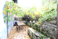 BIEN ATYPIQUE - 142M2 - 6 CHAMBRES - 2 SALLES DE BAIN - JARDIN - TERRASSE