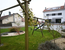 Superbe Maison Familiale Mitoyenne Rénovée en 2019 avec Piscine, Jardin et Prestations Haut de Gamme – Proche Luxembourg
