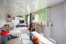APPARTEMENT DE 71M2 ENVIRON AVEC 3 CHAMBRES AU 1ER ETAGE - CAVE -  PARKINGS