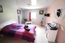 CHARMANTE FERMETTE EN PIERRE 205M2 - GRENIER 30M2 - GRAND GARAGE - TERRAIN DE PRESQUE 9 ARES