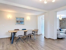 MAISON D’EXCEPTION 216 M² – 5 CHAMBRES + BUREAU – 2 SALLES DE BAIN – GARAGE 2 VOITURES – TERRAIN 2 146 M² – CALME ABSOLU ET VUE DÉGAGÉE