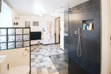 Belle maison de caractère à Lexy, 208m2 + véranda 55m2 + grenier aménageable de 75m2 , terrain plus de 6 ares, garage