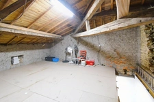 MAISON INDIVIDUELLE FAMILIALE 138 M² AVEC 4 CHAMBRES, PLATEAU AMÉNAGEABLE 100 M², GARAGE ET JARDIN – PROCHE LUXEMBOURG