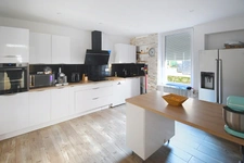 MAISON 115 M² HAB. / 130 M² AU SOL – 4 CHAMBRES – JARDIN – HERSERANGE
