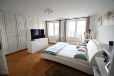 BELLE MAISON DE VILLAGE 200M2 - TERRAIN 6 ARES - GRAND GRENIER AMENAGEABLE DE 110M2 - 2 GARAGES 4 VOITURES