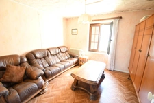 En exclusivité, maison individuelle à Longuyon – fort potentiel à découvrir !