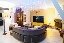 Belle maison de caractère à Lexy, 208m2 + véranda 55m2 + grenier aménageable de 75m2 , terrain plus de 6 ares, garage