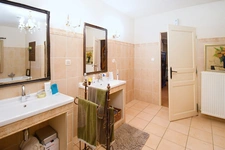 EXCLUSIVITÉ – MAISON DE CARACTÈRE 278 m² – TERRAIN 18 ARES – PRESTATIONS RARES