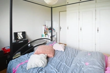 APPARTEMENT DE 71M2 ENVIRON AVEC 3 CHAMBRES AU 1ER ETAGE - CAVE -  PARKINGS
