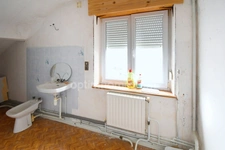 MAISON INDIVIDUELLE 174 M² – 5 CHAMBRES POSSIBLES – GRAND GARAGE 51 M² – QUARTIER PRISÉ LONGWY HAUT