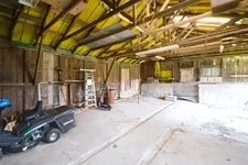 MAISON INDIVIDUELLE 183M2 - 5 CHAMBRES - TERRAIN 10 ARES 79 - HANGAR
