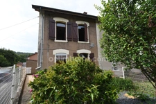 MAISON A RENOVER - GARAGE - TERRAIN