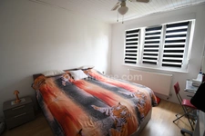 BELLE MAISON INDIVIDUELLE PLAIN PIED SURELEVE - 5 CHAMBRES - TERRAIN 6 ARES - GARAGE